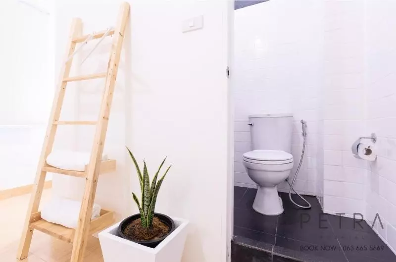 هتل Petra Poshtel Donmuang