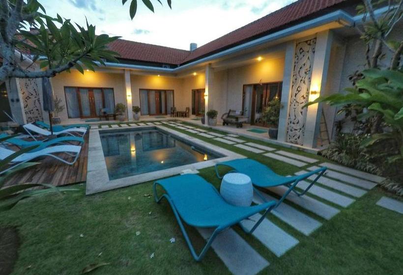 בית מלון כפרי Waterborn Bali