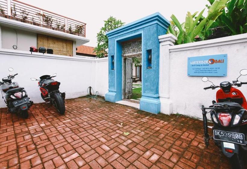 בית מלון כפרי Waterborn Bali