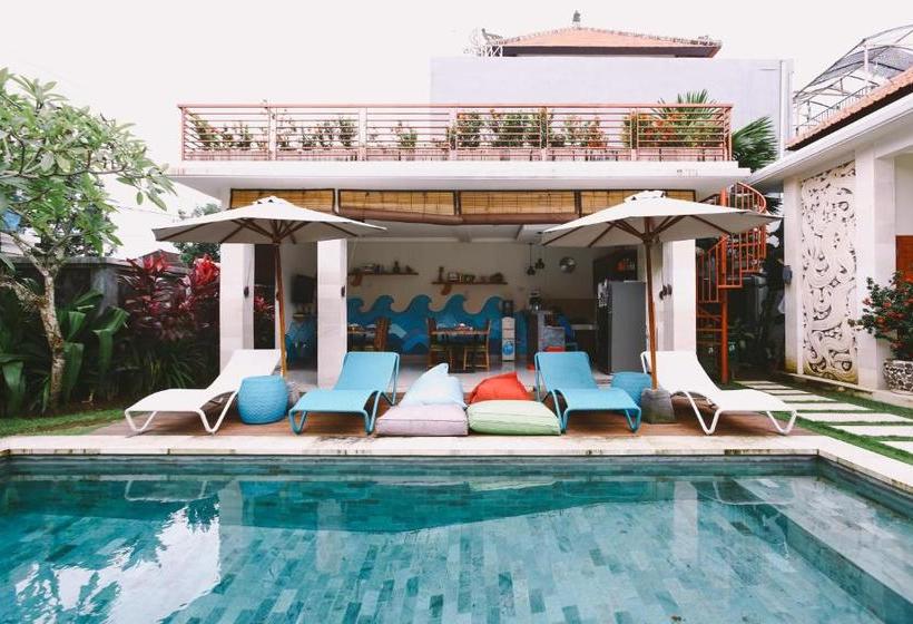 בית מלון כפרי Waterborn Bali