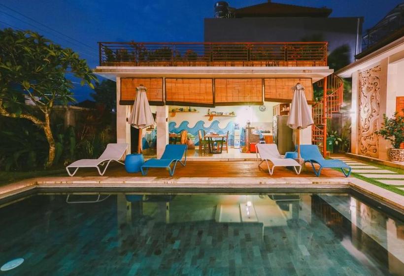 בית מלון כפרי Waterborn Bali