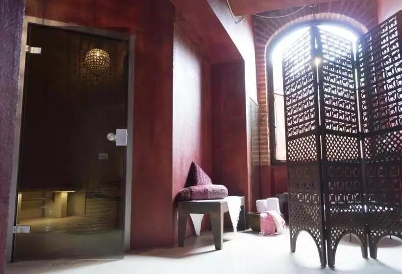 Majatalo Casa Baladin Camere Di Charme E Agronidi Dell'open Garden