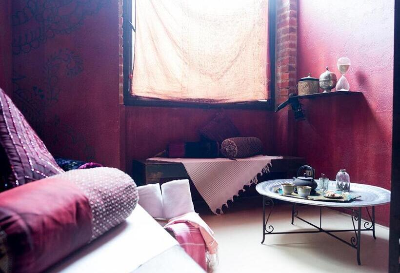 Пансион Casa Baladin Camere Di Charme E Agronidi Dell'open Garden