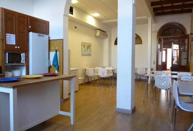 Hostel Menorca