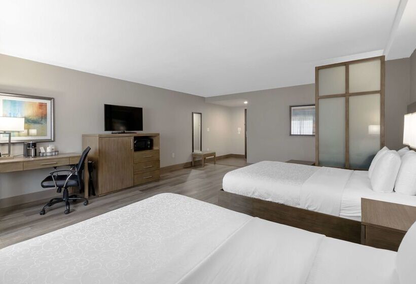 בית מלון כפרי Best Western Plus Downtown North