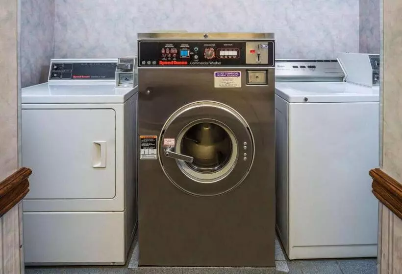 ホテル Days Inn By Wyndham Pontoon Beach