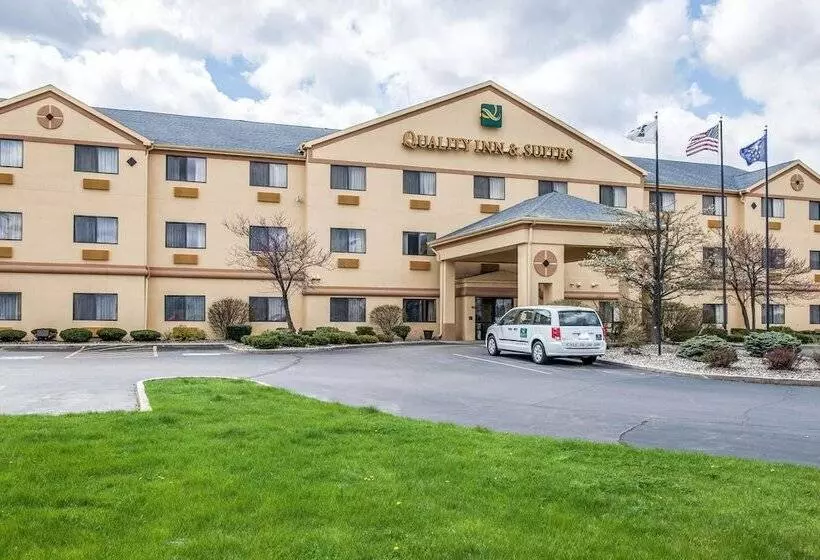 酒店 Quality Inn & Suites South Bend Airport