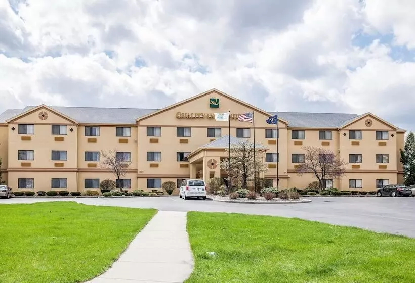 酒店 Quality Inn & Suites South Bend Airport