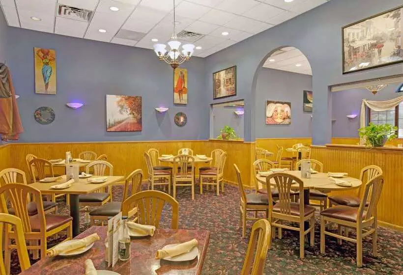 酒店 Ramada By Wyndham Flemington