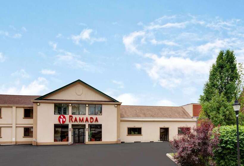 فندق Ramada By Wyndham Flemington