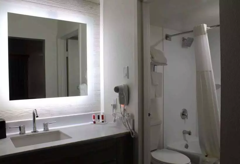 호텔 Ramada By Wyndham North Platte