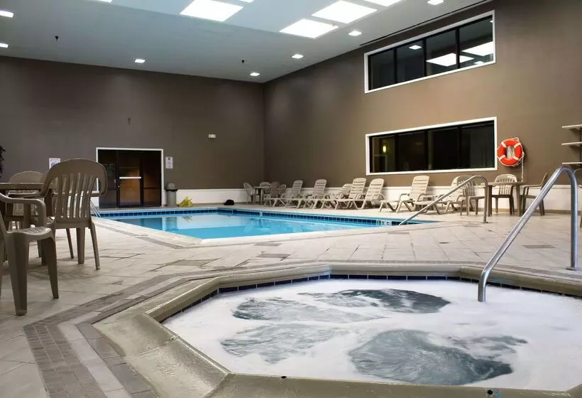 호텔 Ramada By Wyndham North Platte