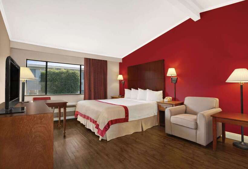 בית מלון כפרי Ramada By Wyndham Torrance