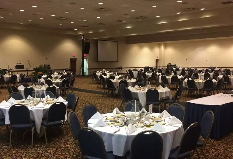 ホテル Ramada Inn