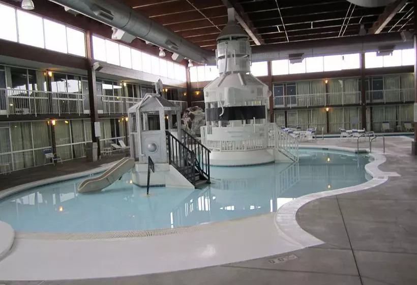 ホテル Ramada Inn