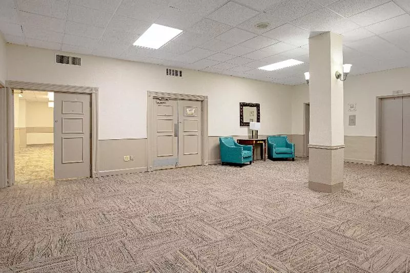 호텔 Red Roof Inn Plus+ Wichita East