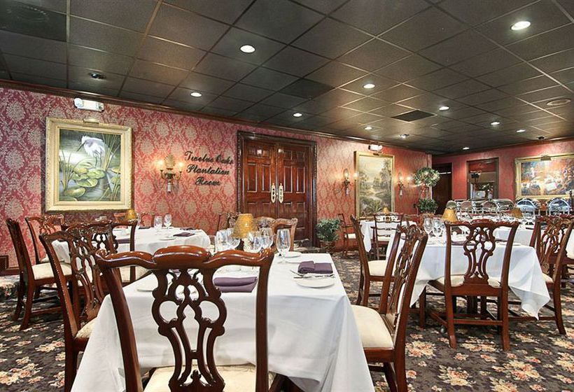 فندق Red Rose Inn & Suites