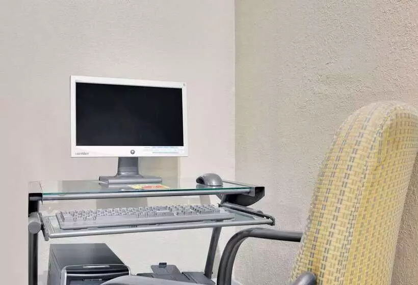 ホテル Super 8 By Wyndham Cartersville