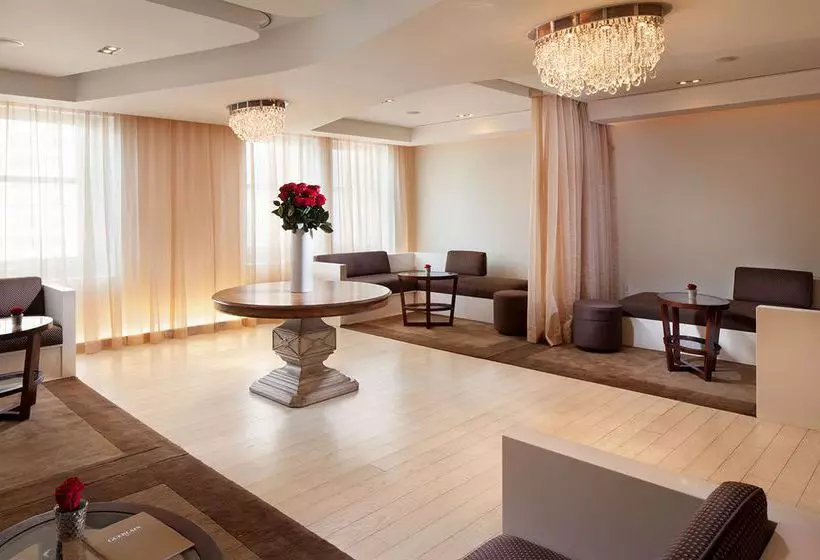 酒店 The Waldorf Towers