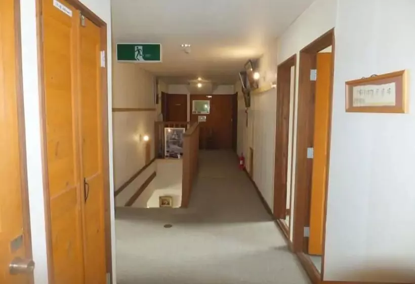 Rental Lodge White Rabbit Madarao Kogen Cottage Midorino Kaze