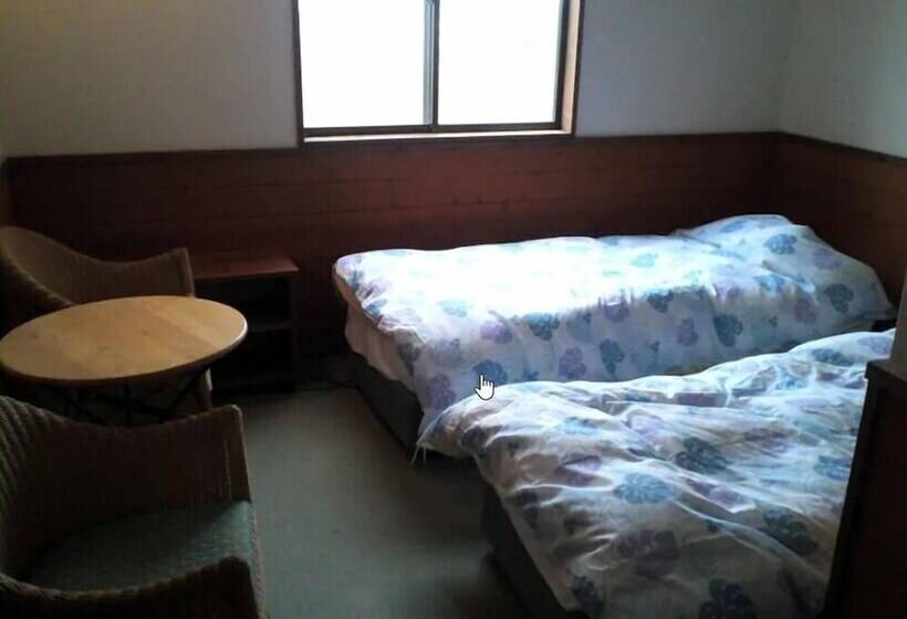 Rental Lodge White Rabbit Madarao Kogen Cottage Midorino Kaze
