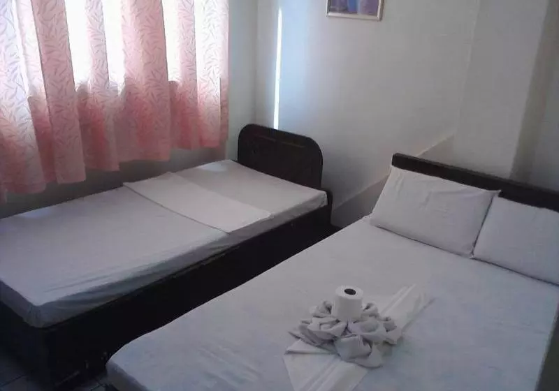 Hotelli Slim Pension House