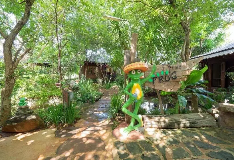 هتل The Frog Khao Yai Resort