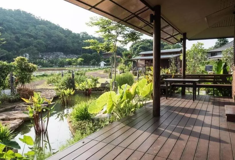 هتل The Frog Khao Yai Resort