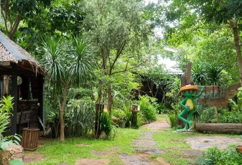 هتل The Frog Khao Yai Resort
