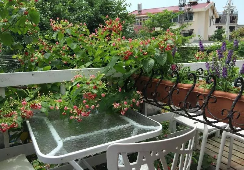 Hotelli Xiamen Dora's House Bed & Breakfast Coast Branch