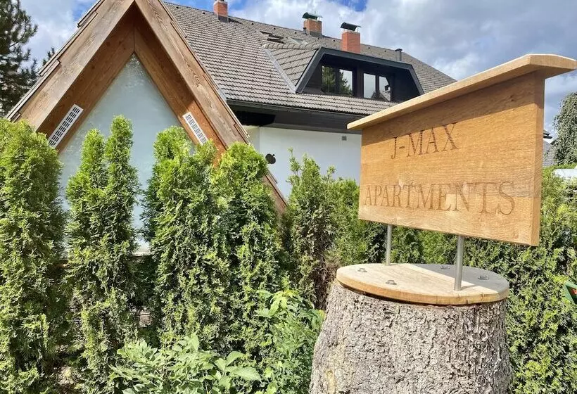 پانسیون Glamping Houses J Max