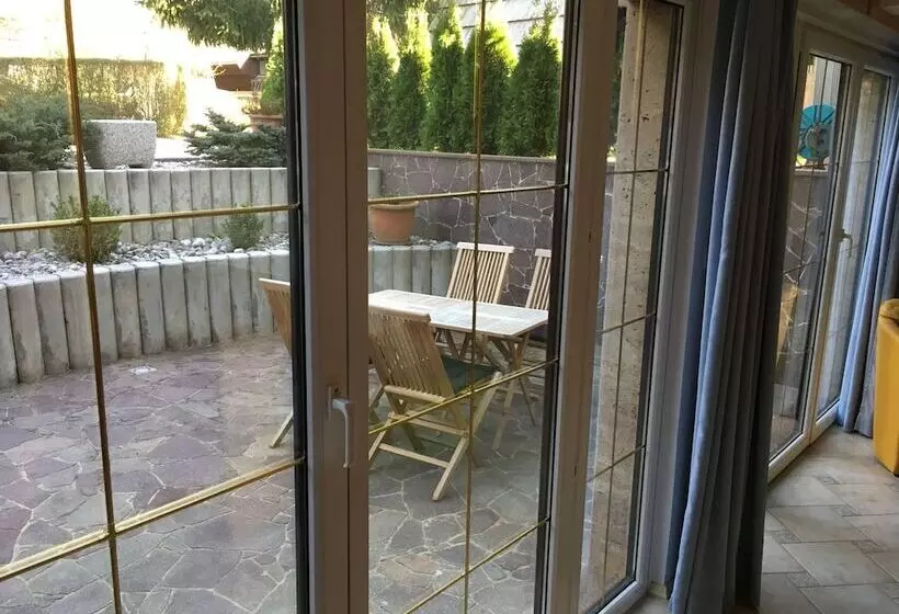 پانسیون Glamping Houses J Max