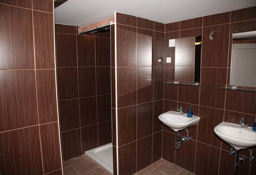 Cvet Gora   Camping, Glamping And Accomodations   Hostel