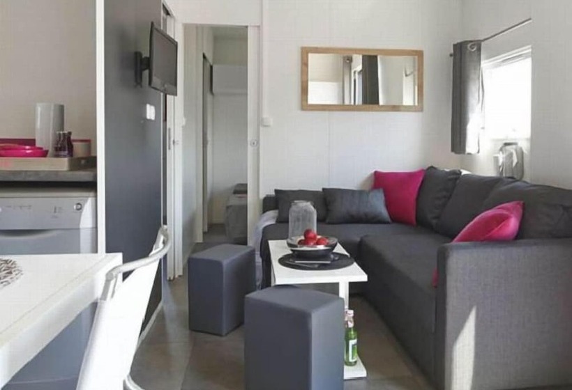 Отель Camping Domaine Du Lac De Miel