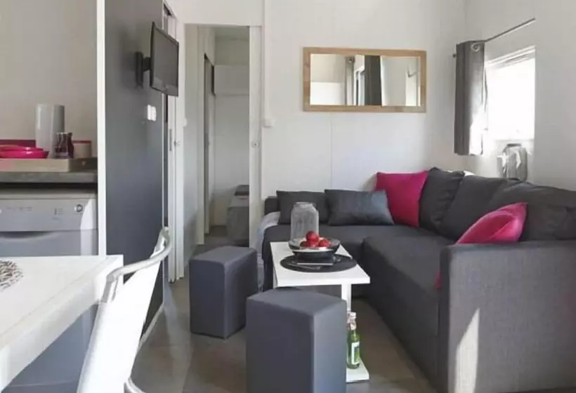 ホテル Camping Domaine Du Lac De Miel