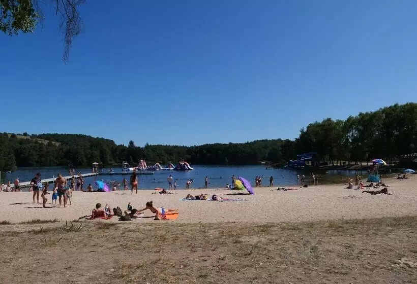 ホテル Camping Domaine Du Lac De Miel
