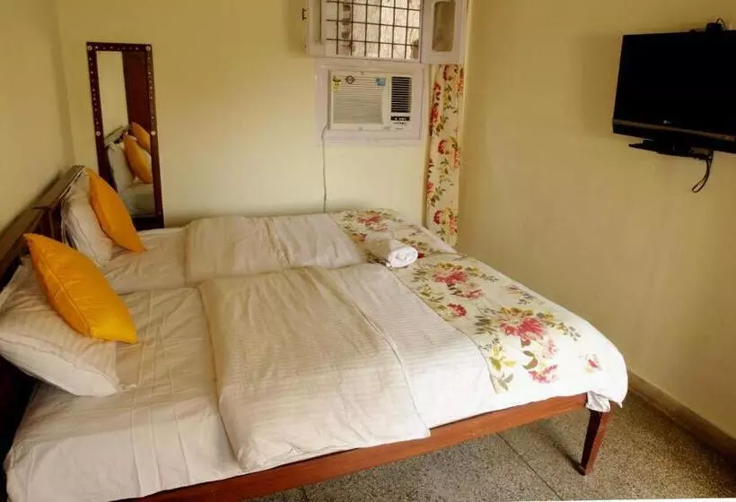 ペンション Snehdeep Guest House