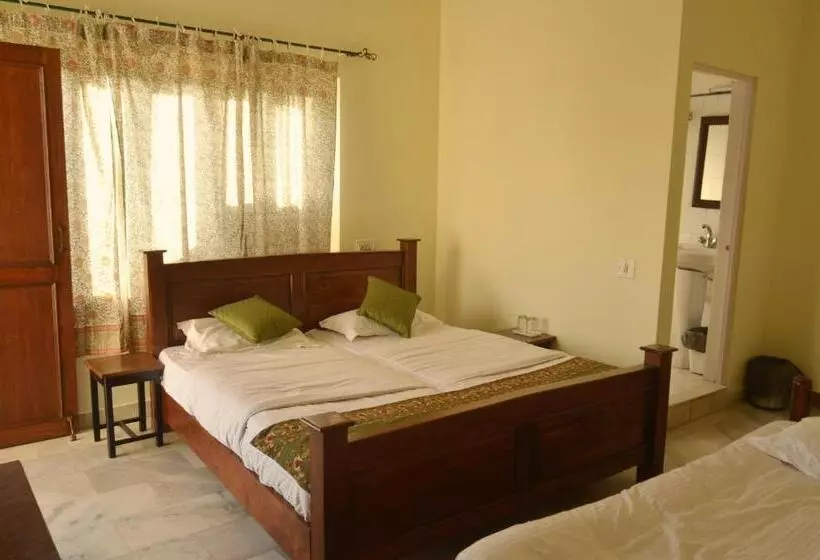 ペンション Snehdeep Guest House