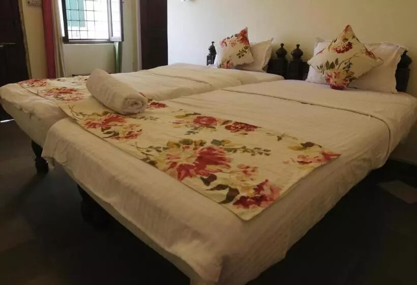 ペンション Snehdeep Guest House