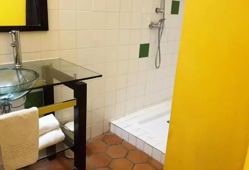 L Alcove Hotel Restaurant