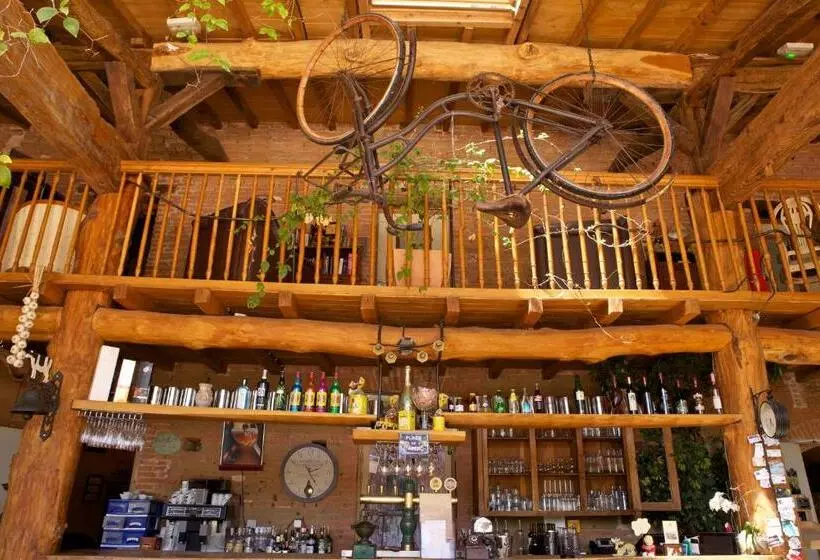 L Alcove Hotel Restaurant