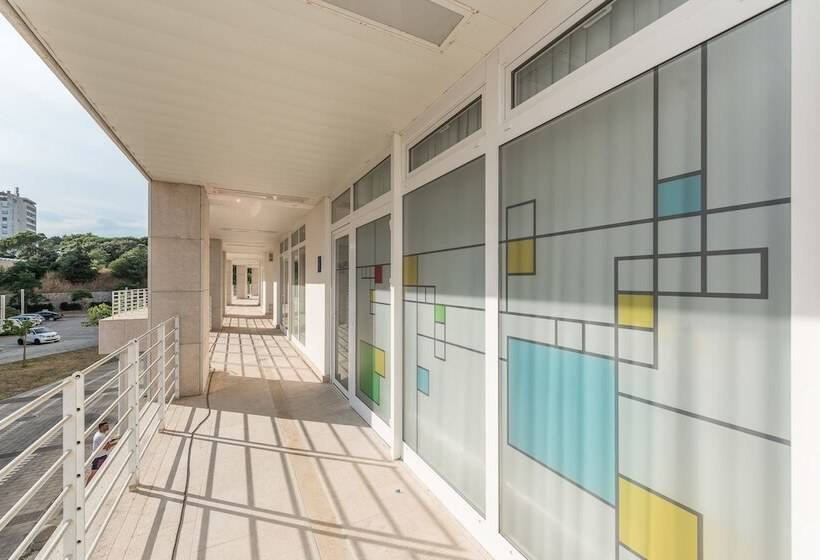 ペンション Gallery Rooms With Parking