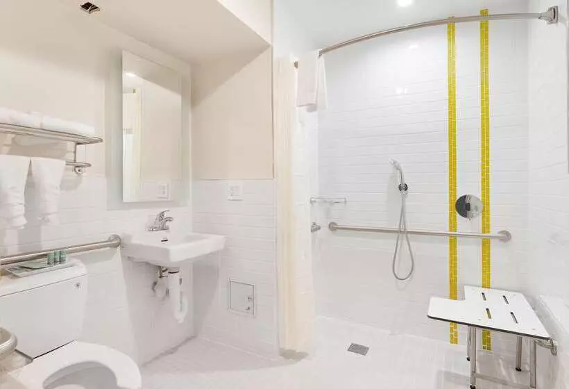 هتل Best Western Red Coach Inn