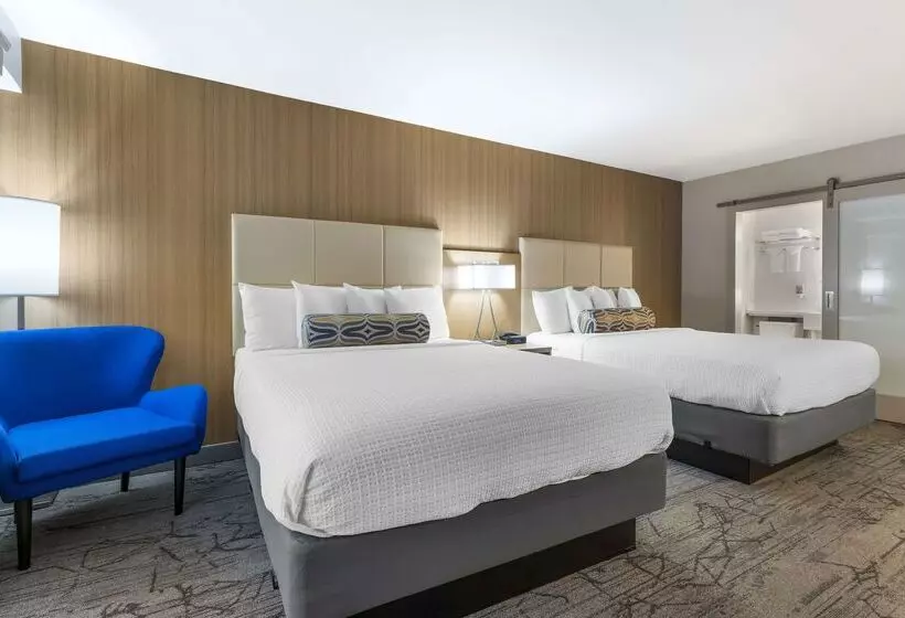 هتل Best Western Red Coach Inn