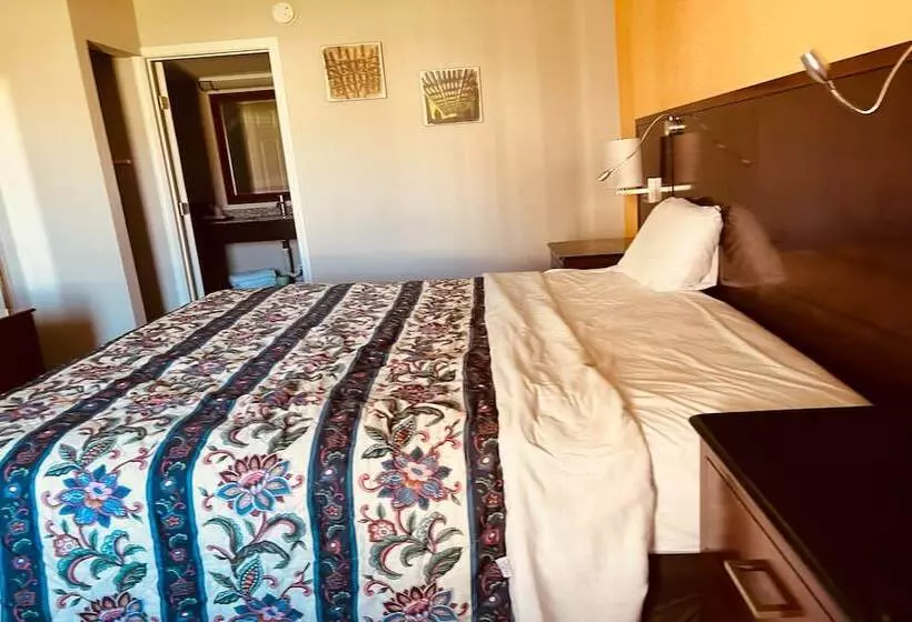 Отель Cambridge Inn