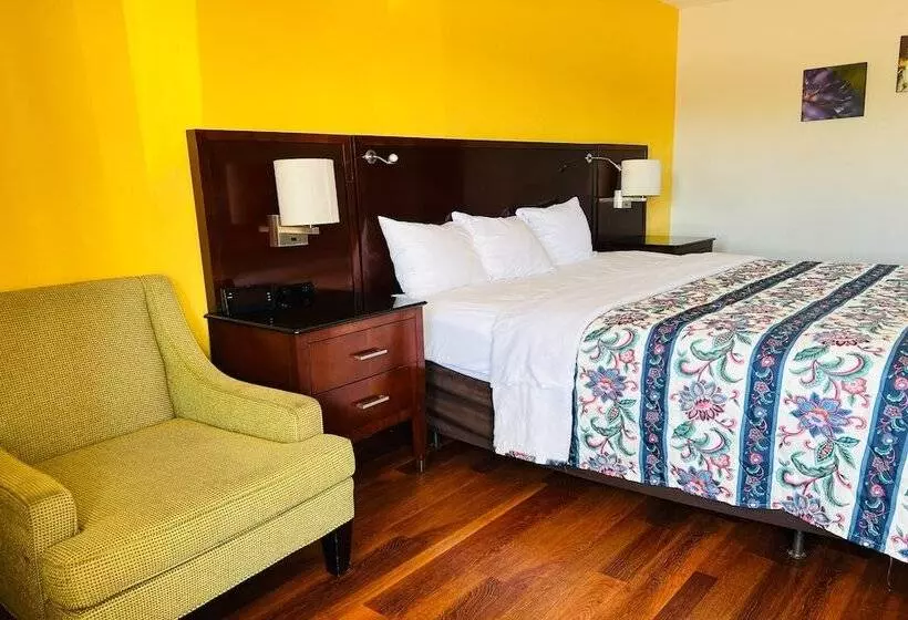 Отель Cambridge Inn