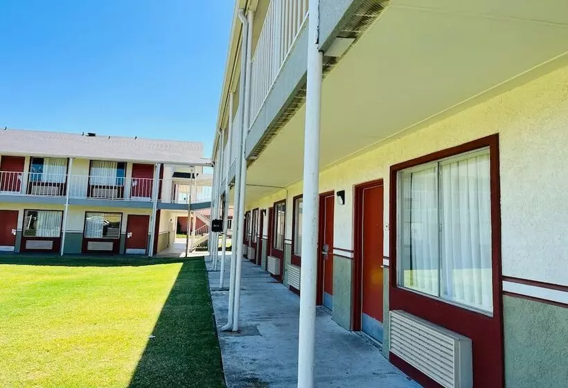 Отель Cambridge Inn