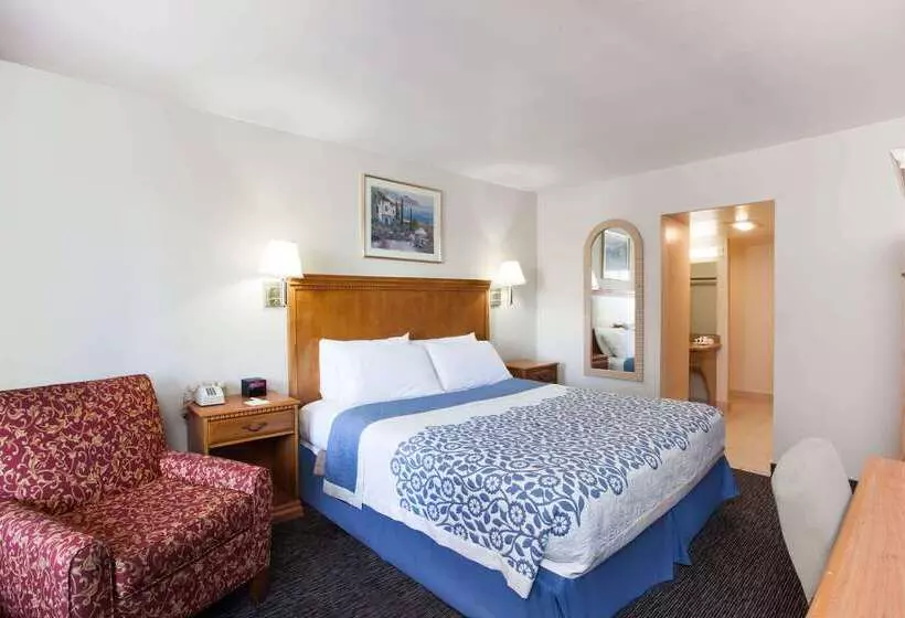 هتل Days Inn By Wyndham Anaheim Near The Park