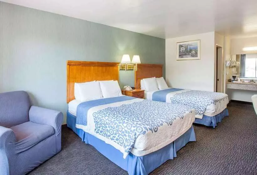 هتل Days Inn By Wyndham Anaheim Near The Park