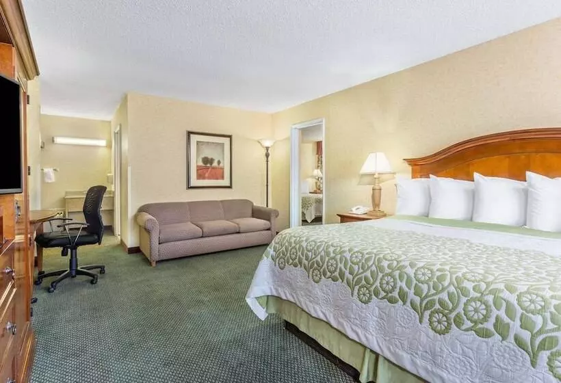 هتل Days Inn By Wyndham Klamath Falls
